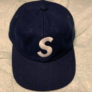 Supreme Hat
